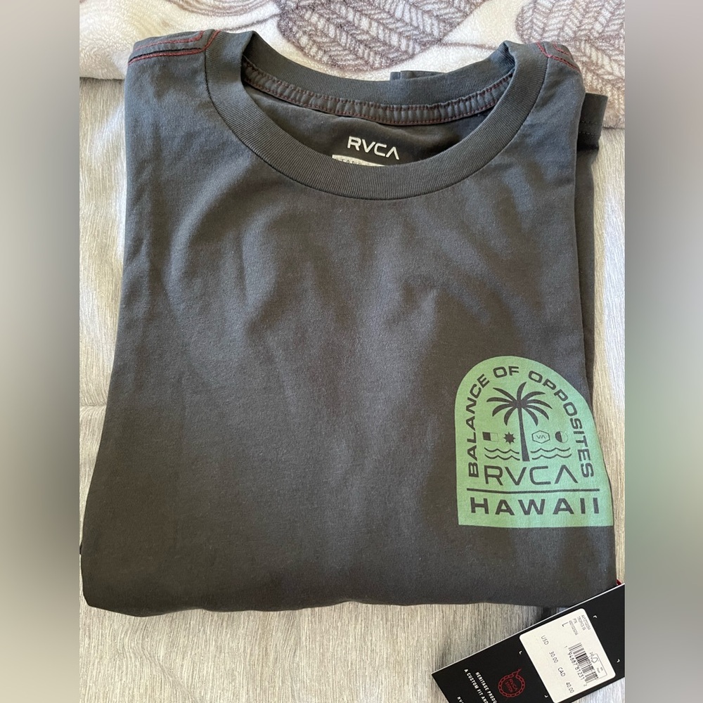 Men’s RVCA Hawaii T-shirt L Large NWT